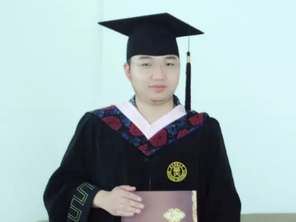 乐鱼官方网站下载|江映蓉非洲MV显野性 原住民热情共舞颇吸睛(图1) 乐鱼官方网站下载